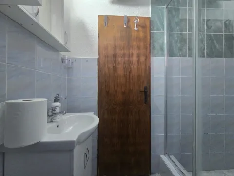 Izdavanje, jednosoban stan, 40m², Donja Gorica, Podgorica - image 11