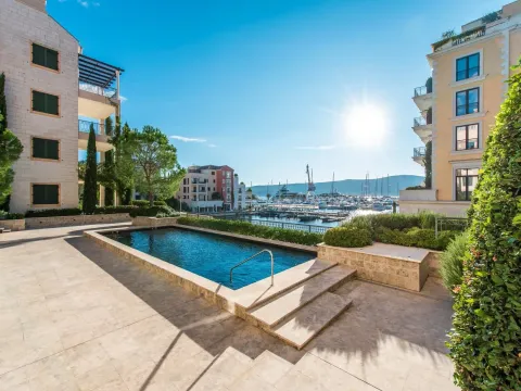 Prodaja, dvosoban stan, 152m², Porto Montenegro, Tivat - image 19