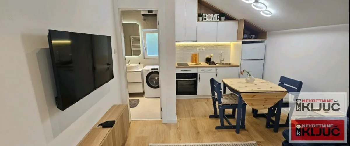 Izdavanje, jednosoban stan, 36m², Centar, Novi Sad