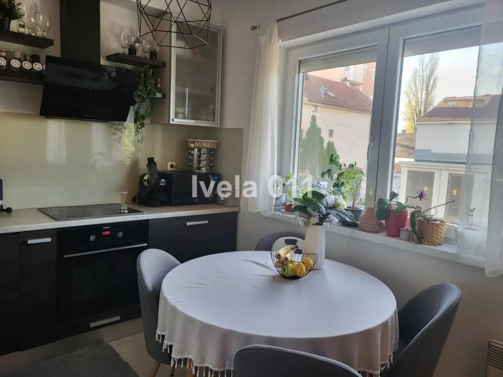 Sale, three bedroom apartment, 83m², Uciteljsko Naselje, Zvezdara Sve Podlokacije