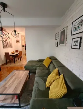 Prodaja, jednosoban stan, 48m², Stari Aerodrom, Podgorica - image 1
