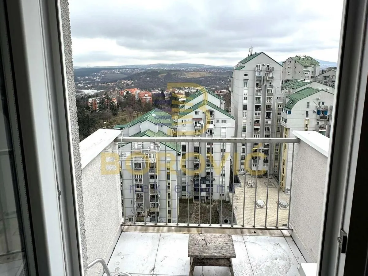 Prodaja, dvosoban stan, 84m², Labudovo Brdo, Beograd
