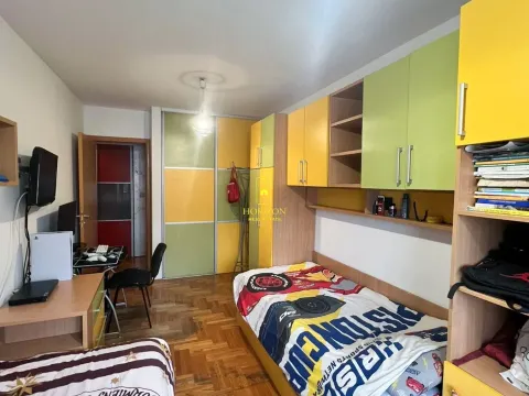 Prodaja, dvosoban stan, 70m², Stari Aerodrom, Podgorica - image 15