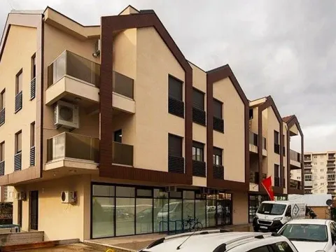 Rent, two bedroom apartment, 56m², City Kvart, Podgorica - image 4