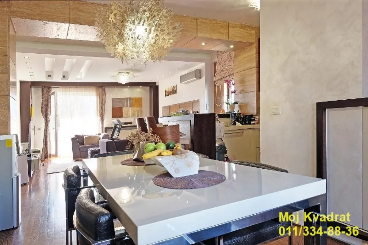 Sale, four bedroom apartment, 123m², Čukarica, Beograd