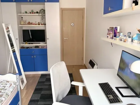 Sale, two bedroom apartment, 72m², City Kvart, Podgorica - image 10