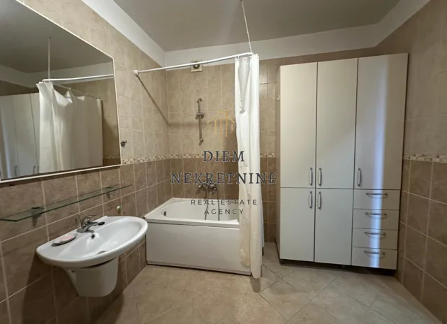 Rent, two bedroom apartment, 105m², Preko Morače, Podgorica