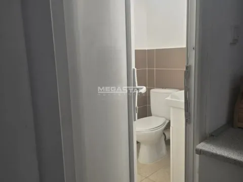 Izdavanje, poslovni prostor, 330m², Čukarica, Beograd - image 11