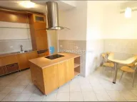 Izdavanje, stan, 205m², Čubura, Beograd - image 11