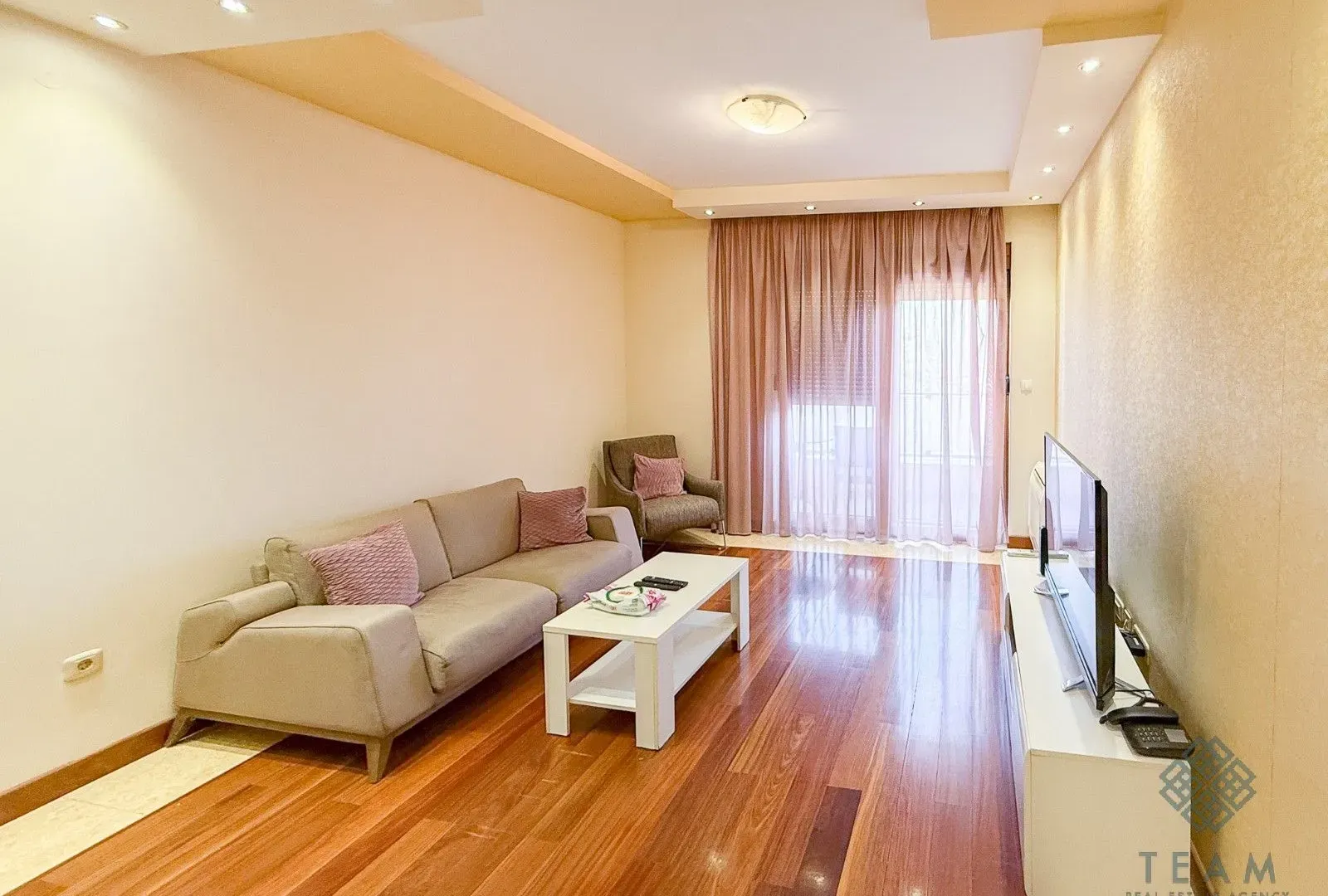 Rent, two bedroom apartment, 75m², Centar, Podgorica