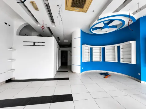 Poslovni prostor in Vezirov Most