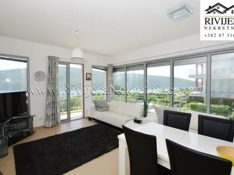 Sale, two bedroom apartment, 77m², Đenovići, Herceg Novi