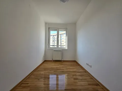 Izdavanje, četvorosoban stan, 79m², Banjica, Voždovac Sve Podlokacije - image 11