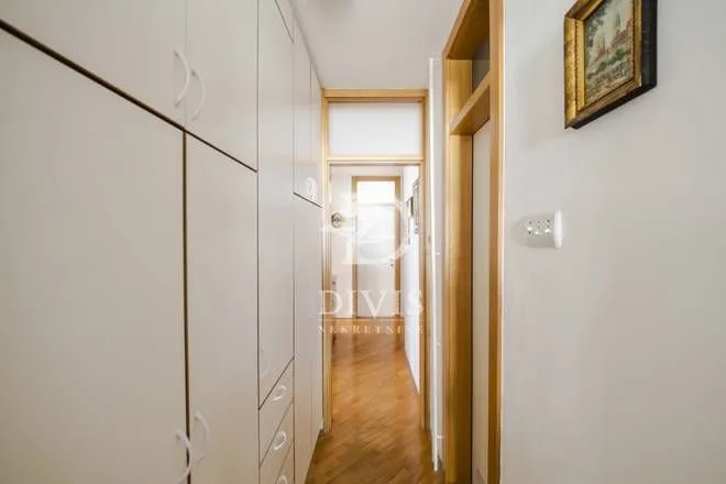 Prodaja, trosoban stan, 92m², Novi Beograd Blok 22, Novi Beograd Sve Podlokacije