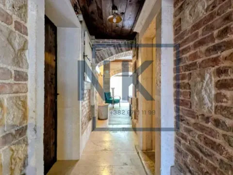 Izdavanje, poslovni prostor, 42m², Centar, Podgorica - image 14