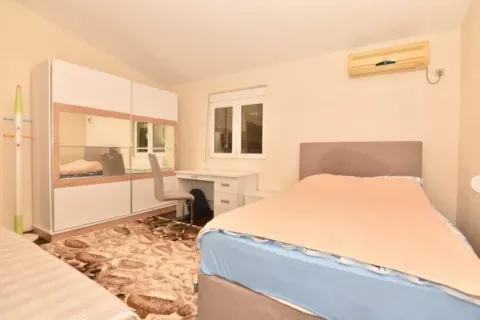 Rent, house, 175m², Vranići, Podgorica - image 6