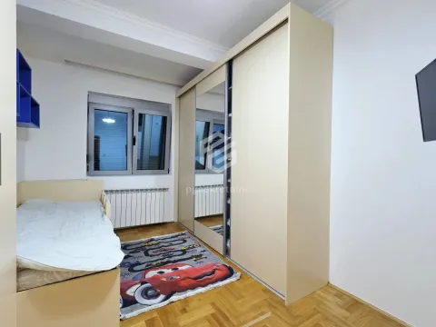 Rent, two bedroom apartment, 76m², Stari Aerodrom, Podgorica - image 7