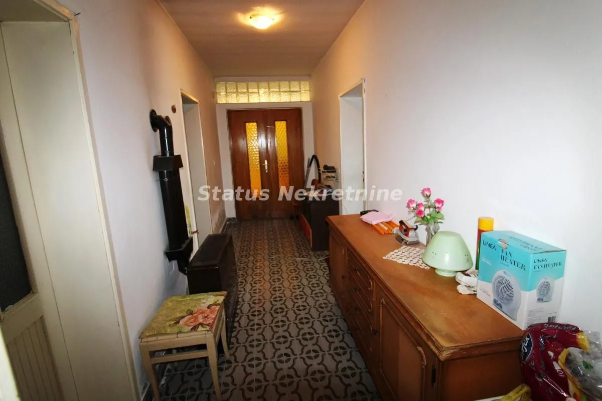 Prodaja, kuća, 104m², Titel, Novi Sad
