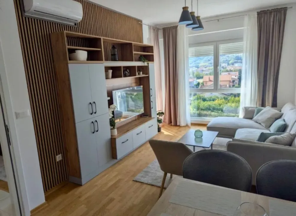 Izdavanje, jednosoban stan, 45m², Zabjelo, Podgorica