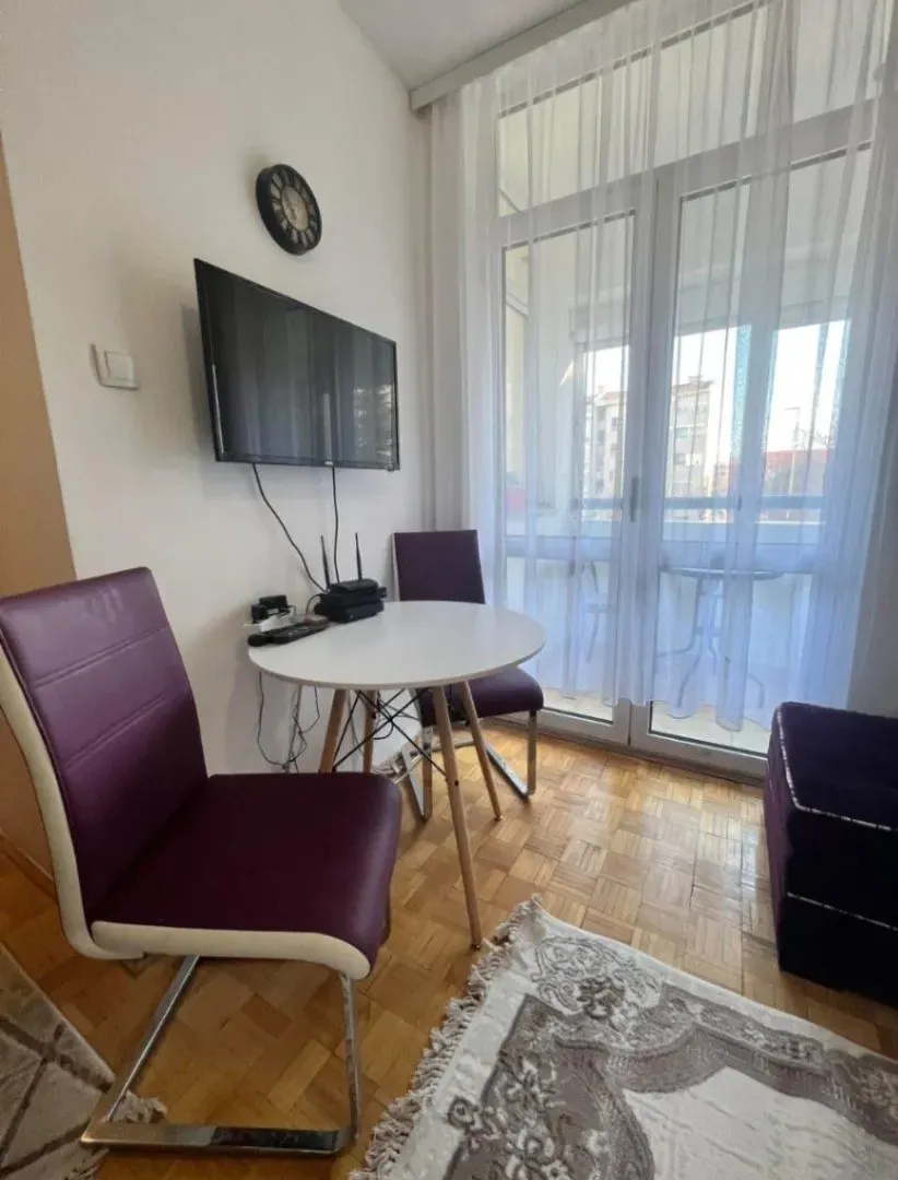 Rent, one bedroom apartment, 35m², Stari Aerodrom, Podgorica