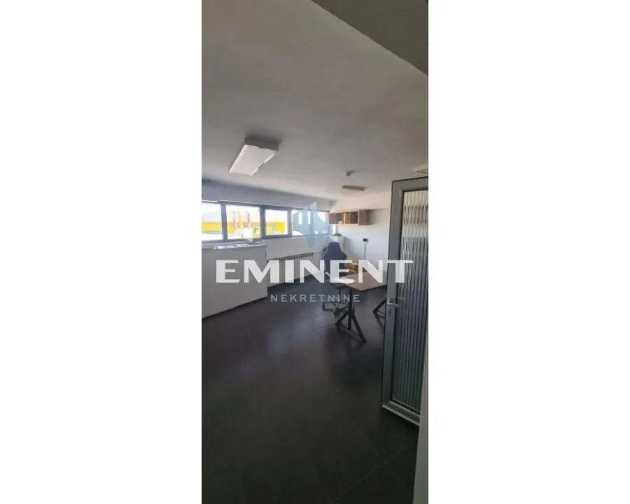 Rent, office space, 110m², Zemun Sve Podlokacije, Beograd