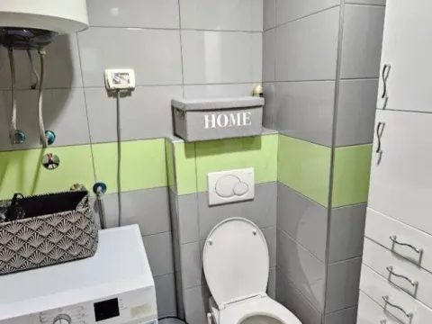 Izdavanje, jednosoban stan, 47m², City Kvart, Podgorica - image 10