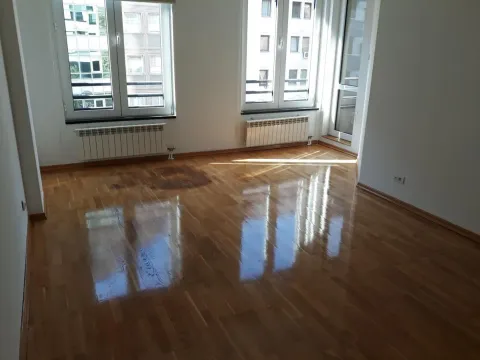 Rent, office space, 54m², Bulevar Oslobodjenja, Novi Sad Sve Podlokacije - image 4