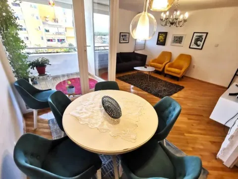 Izdavanje, stan, 105m², Blok 5, Podgorica - image 7