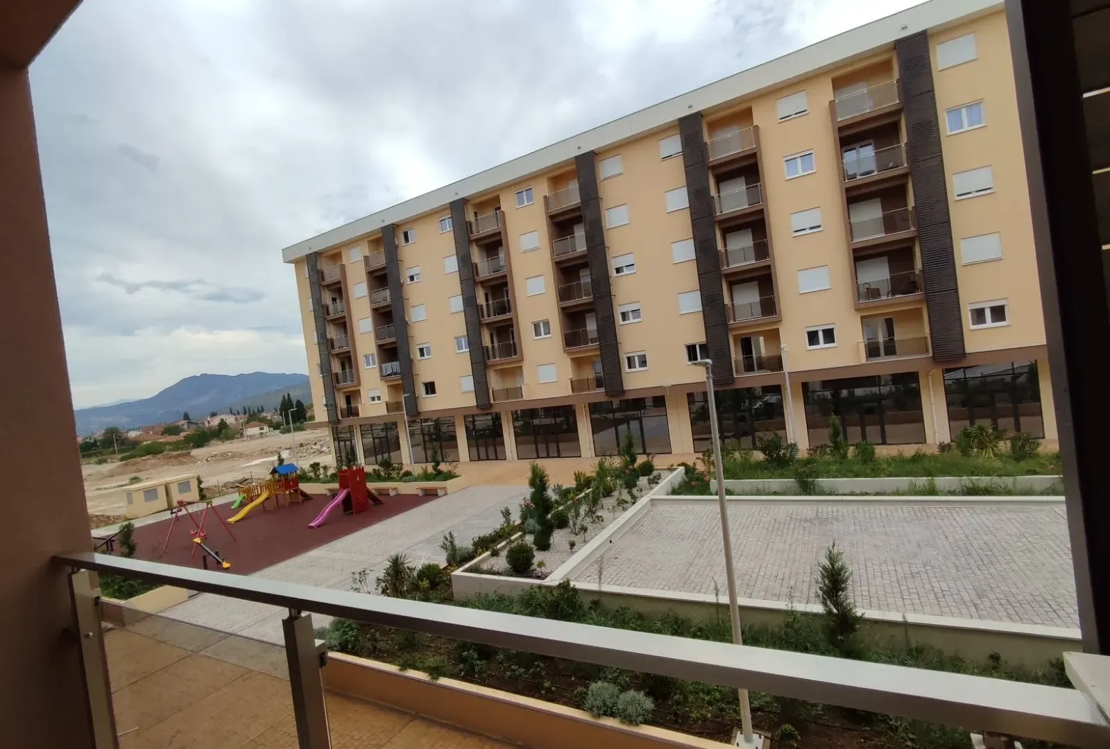 Izdavanje, jednosoban stan, 45m², New City, Podgorica