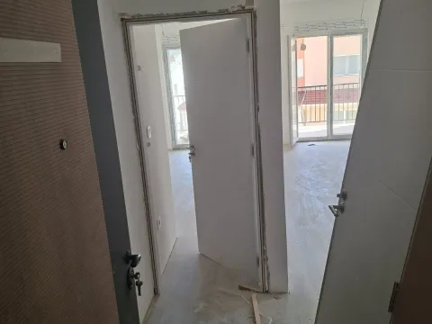 Prodaja, jednosoban stan, 56m², Lazi, Budva - image 4