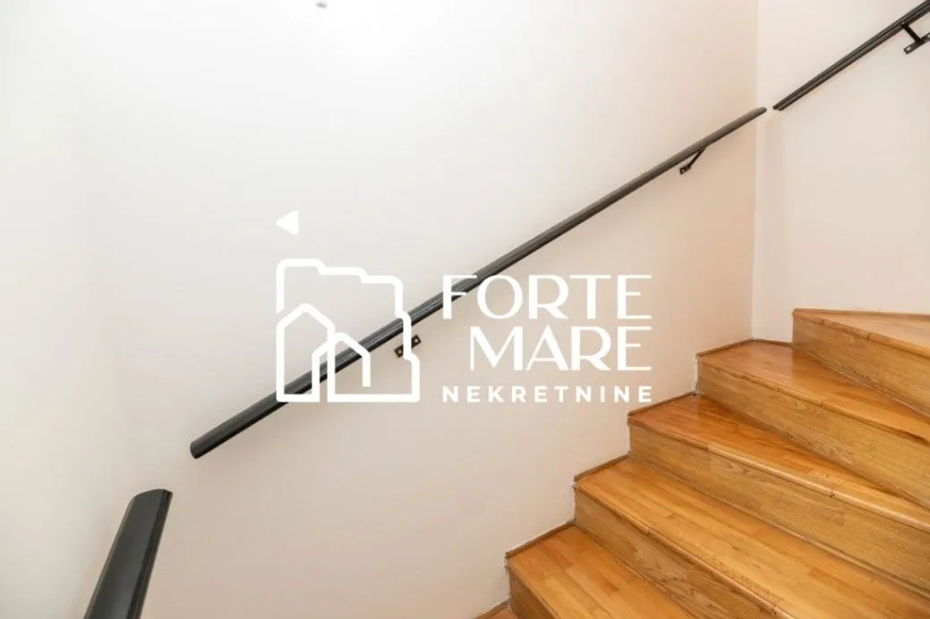 Prodaja, kuća, 141m², Savina, Herceg Novi
