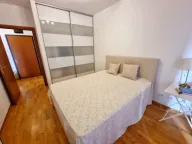 Izdavanje, jednosoban stan, 50m², City Kvart, Podgorica - image 10