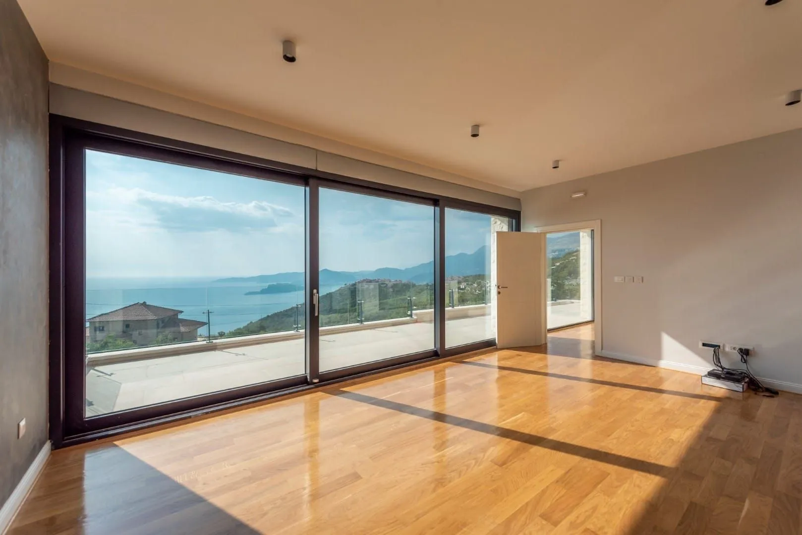 Sale, house, 327m², Tudorovići, Budva