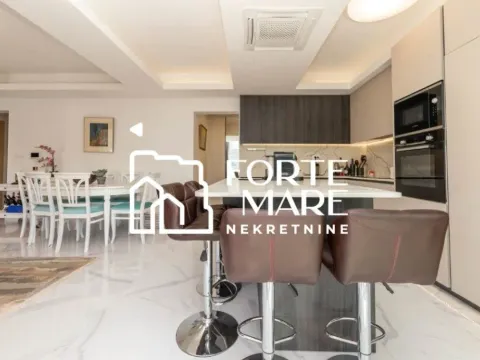 Sale, three bedroom apartment, 122m², Đenovići, Herceg Novi - image 10