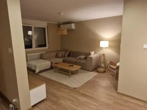Izdavanje, trosoban stan, 86m², Novi Beograd Blok 63, Novi Beograd Sve Podlokacije - image 2