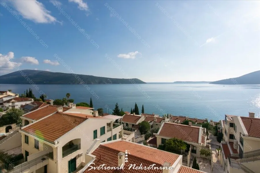 Prodaja, jednosoban stan, 64m², Savina, Herceg Novi
