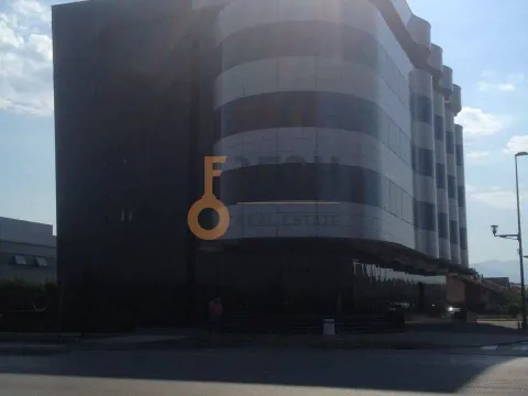 Prodaja, poslovni prostor, 3500m², Stari Aerodrom, Podgorica - image 4