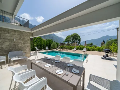 Prodaja, kuća, 249m², Orahovac, Kotor - image 12