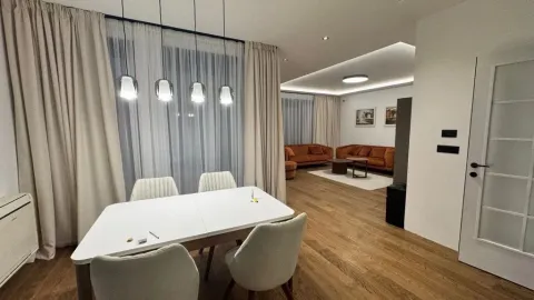 Izdavanje, kuća, 225m², Gornja Gorica, Podgorica - image 2