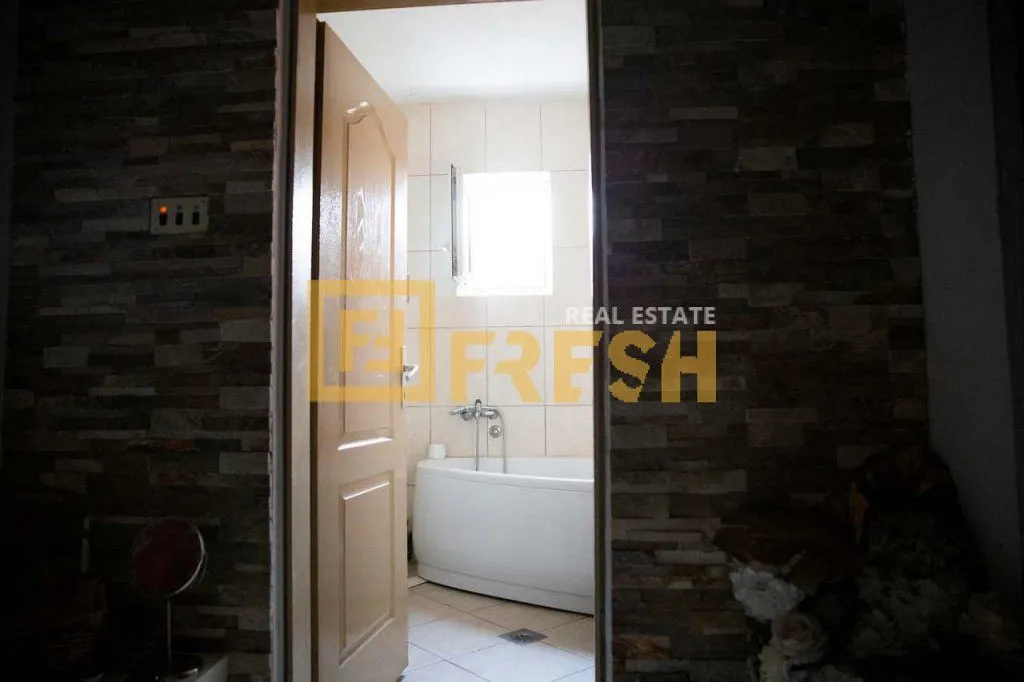 Sale, house, 233m², Zabjelo, Podgorica