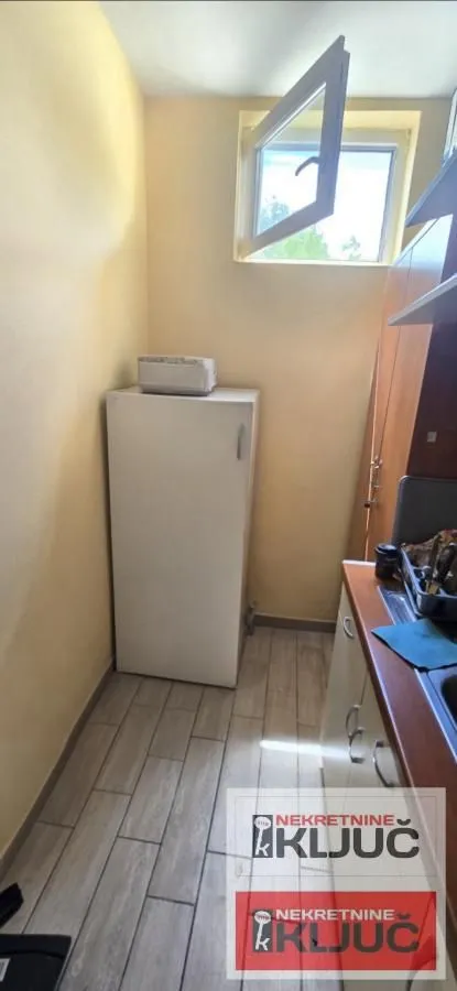 Rent, office space, 720m², Rumenka, Novi Sad Sve Podlokacije
