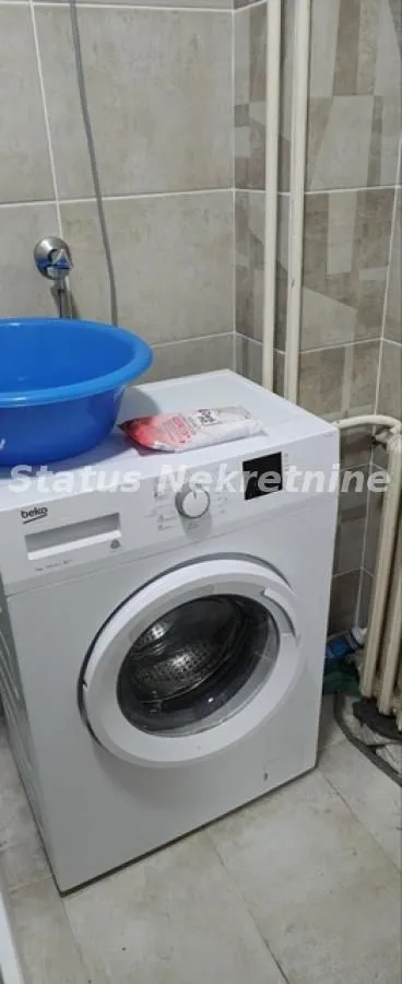 Izdavanje, dvosoban stan, 63m², Bulevar Oslobodjenja, Novi Sad Sve Podlokacije