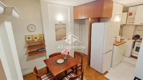 Rent, one bedroom apartment, 30m², Stari Grad, Beograd - image 9