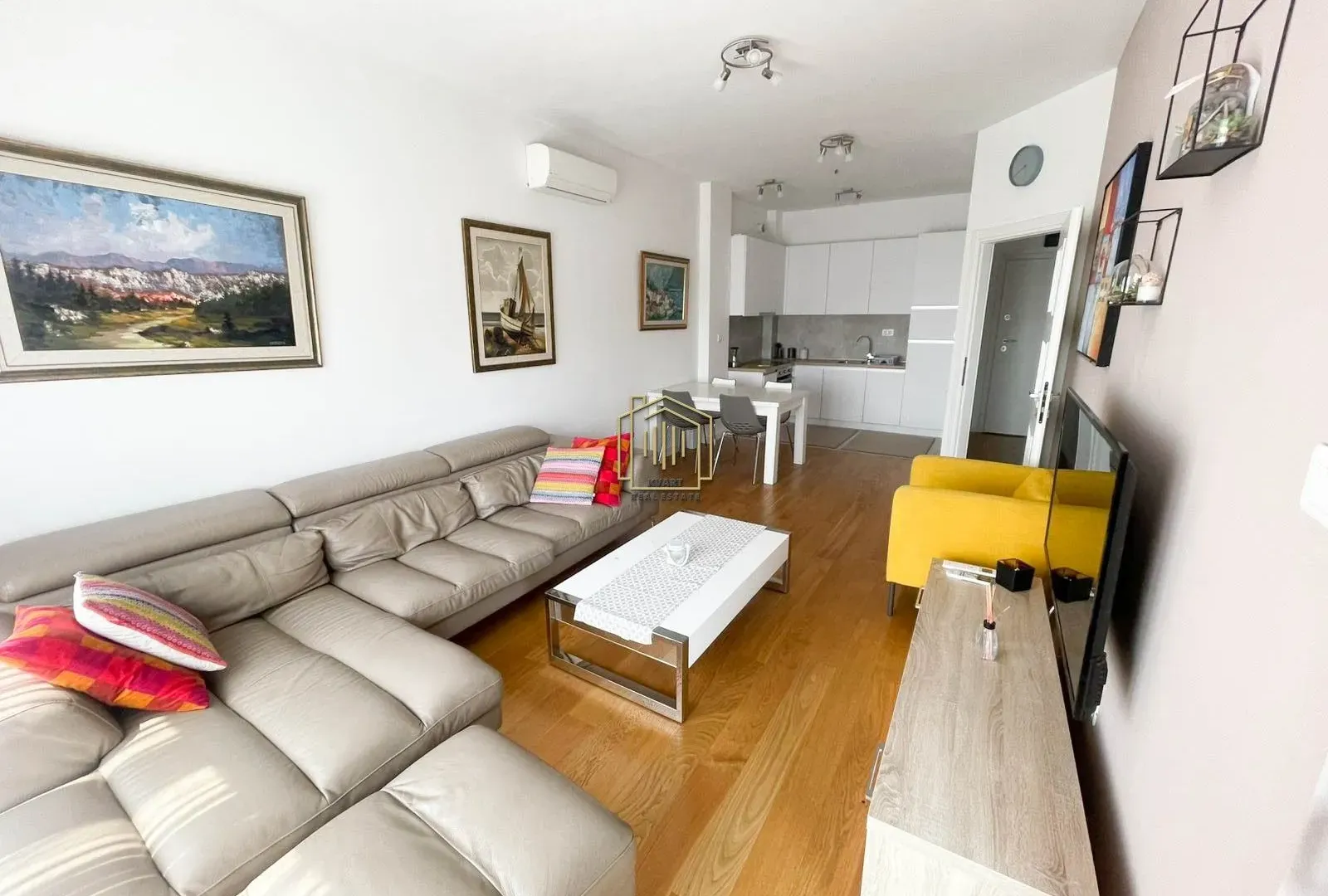 Izdavanje, jednosoban stan, 47m², Podgorica, Crna Gora