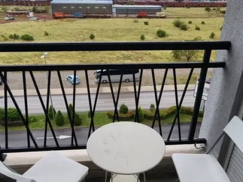 Prodaja, četvorosoban stan, 160m², Stari Aerodrom, Podgorica - image 8