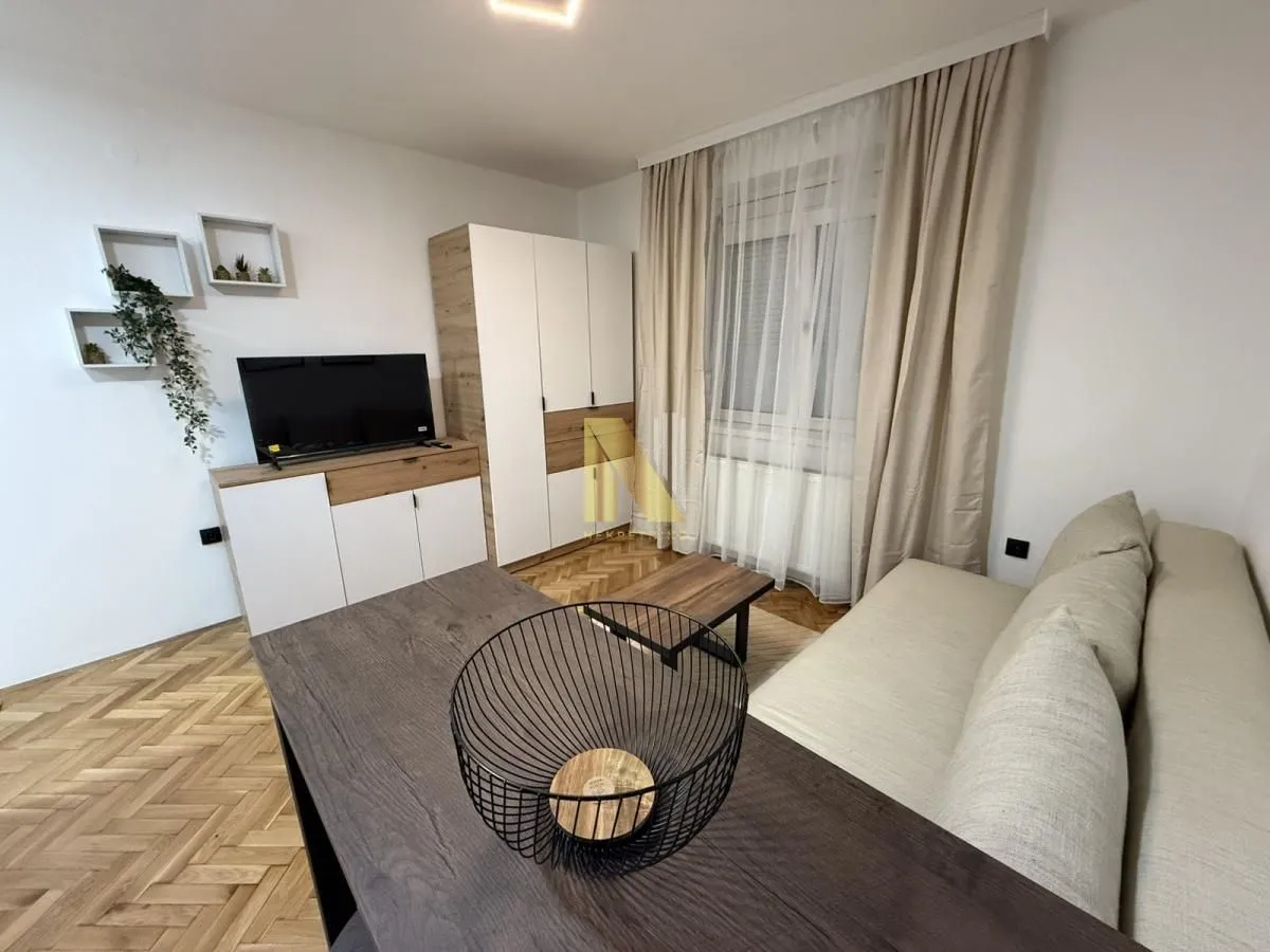 Rent, studio apartment, 21m², Grbavica, Novi Sad Sve Podlokacije