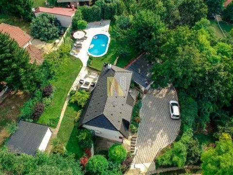 Izdavanje,  kuća, 163m2, Petrovaradin, Novi Sad
