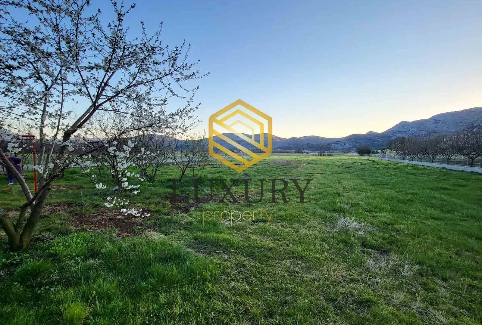 Rent, house, 200m², Zeta, Podgorica