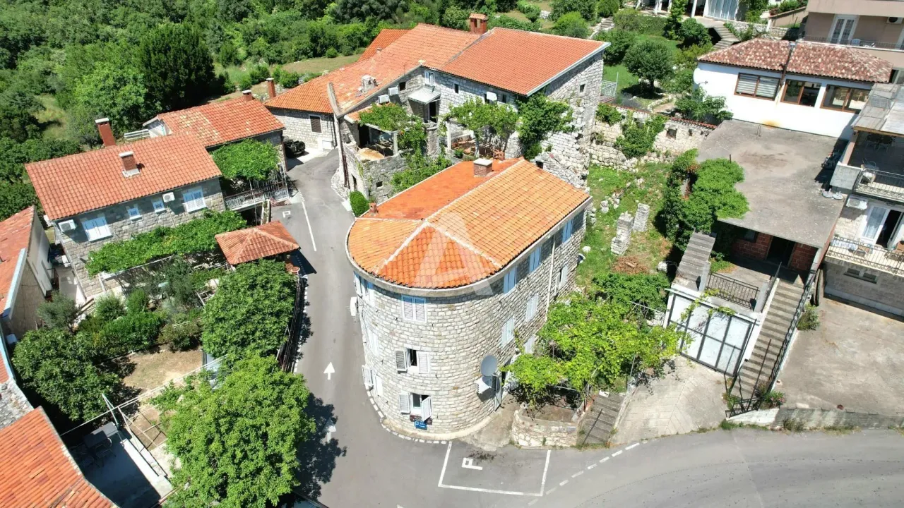 Sale, house, 150m², Blizikuće, Budva