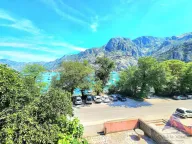 Prodaja, četvorosoban stan, 115m², Škaljari, Kotor - image 1